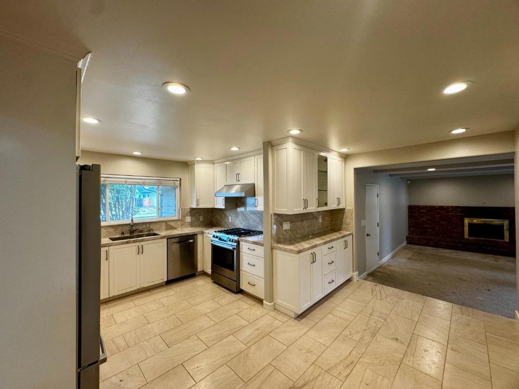 1405 Antonio Lane - Photo 5