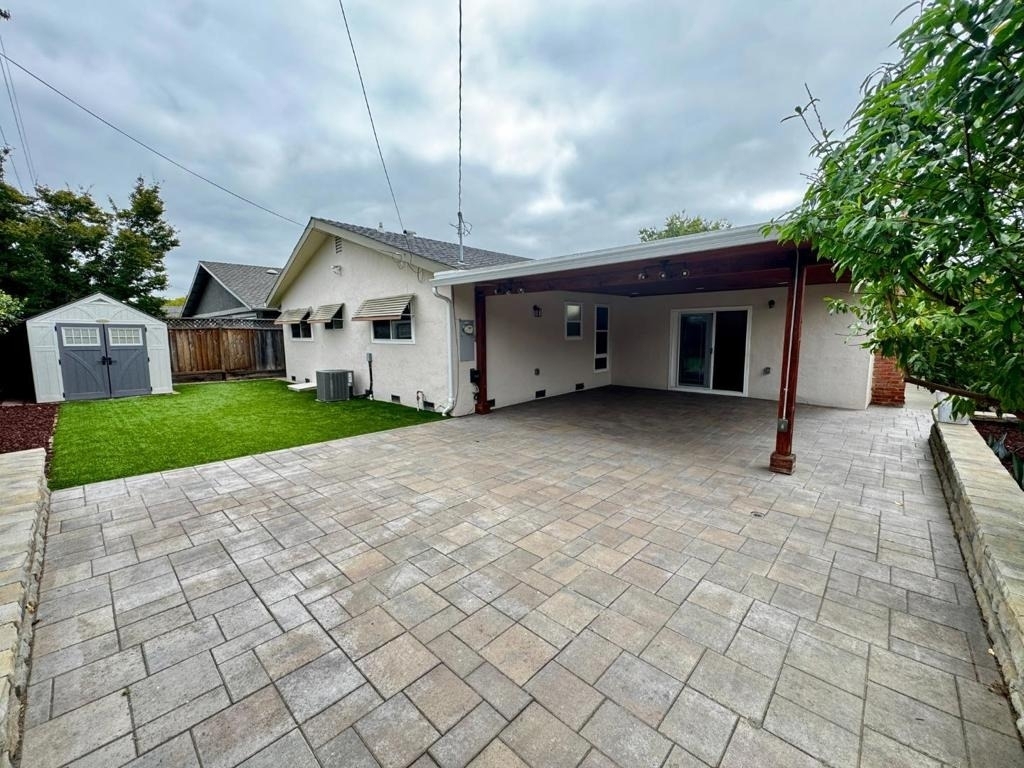 1405 Antonio Lane - Photo 17