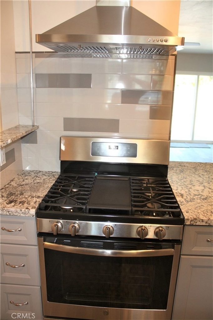 3035 Kathleen Street - Photo 6