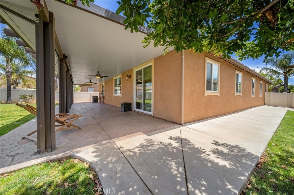 1420 Yarrow - Photo 38