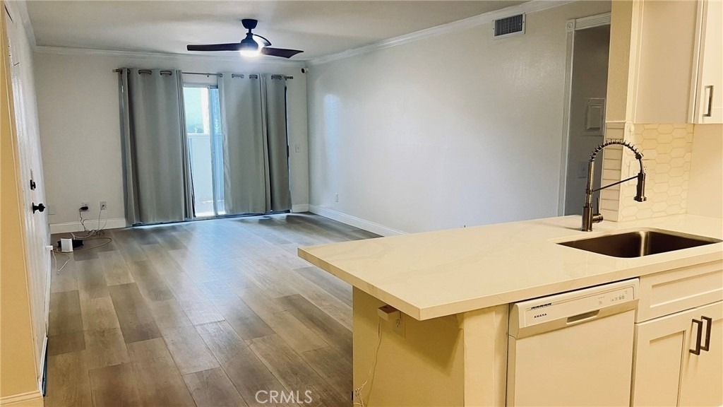 26200 Redlands - Photo 2