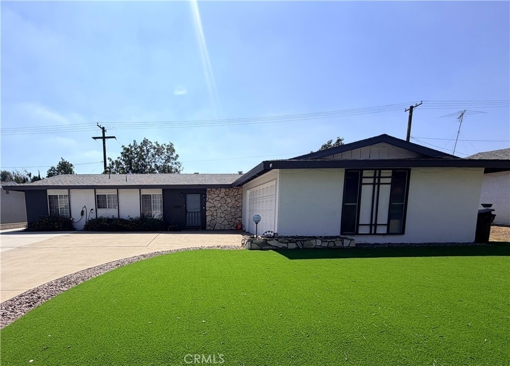 175 S Vallejo Way - Photo 0