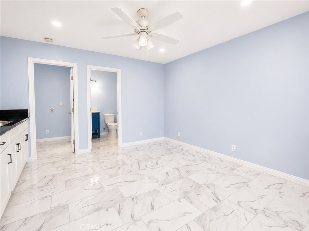 1609 W Badillo - Photo 2