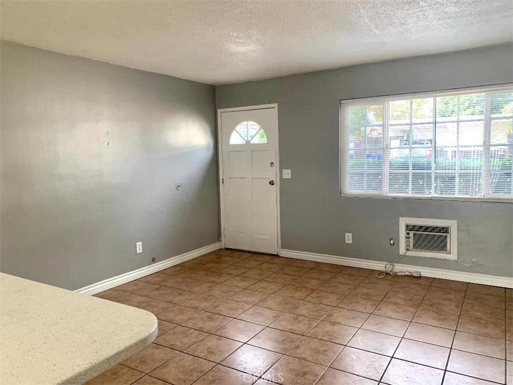 650 N Third Avenue - Photo 3
