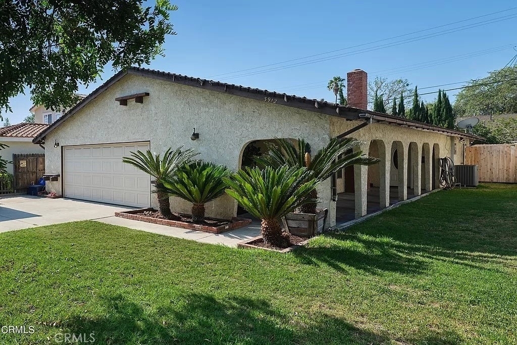 3912 Blanche - Photo 0