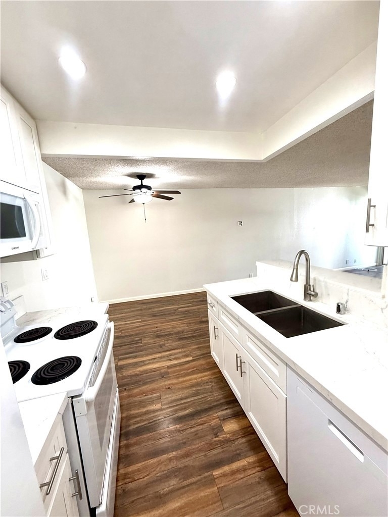 8163 Redlands - Photo 7