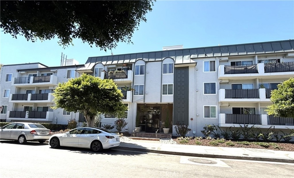8163 Redlands - Photo 0