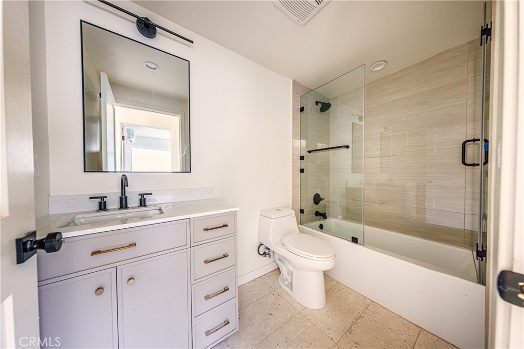 5933 Comey Avenue - Photo 15