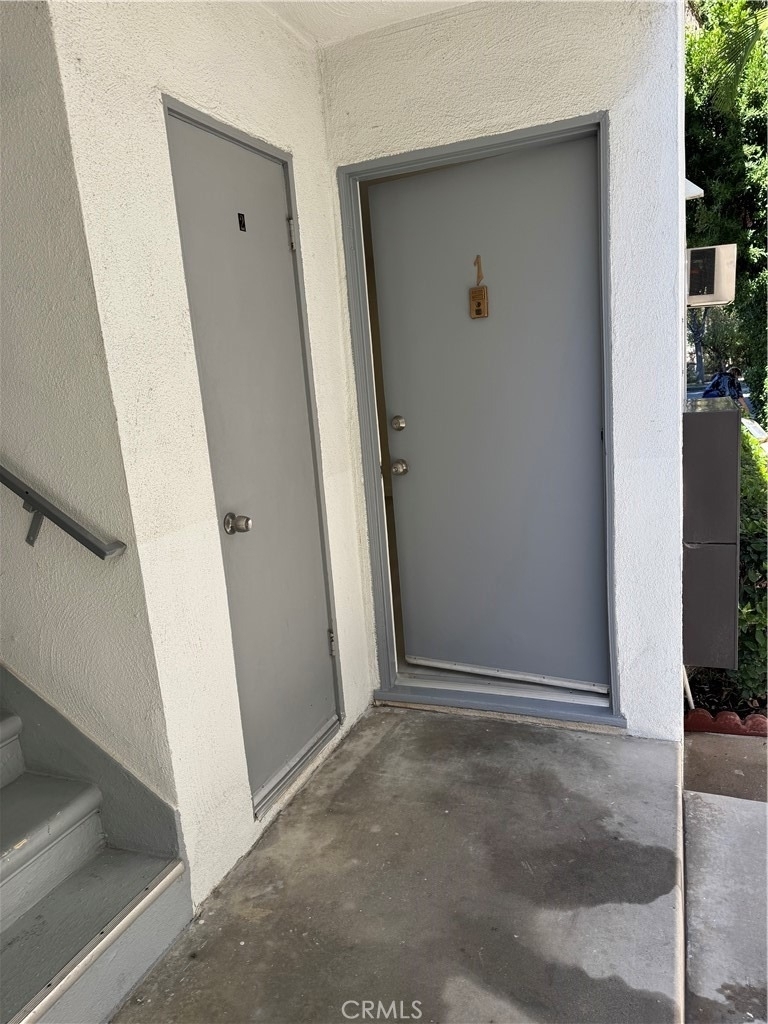 350 W Wilson - Photo 1