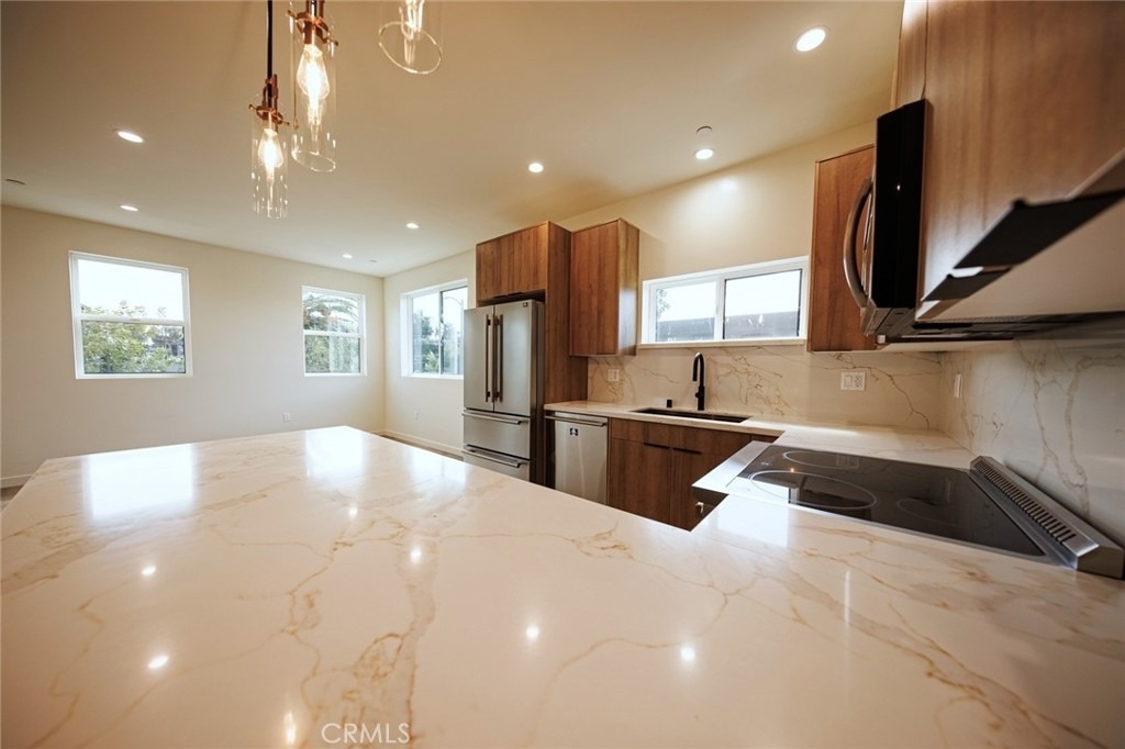 5933 Comey Avenue - Photo 17