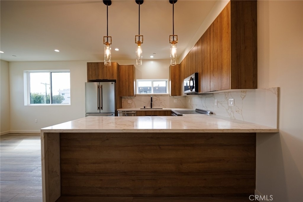 5933 Comey Avenue - Photo 16