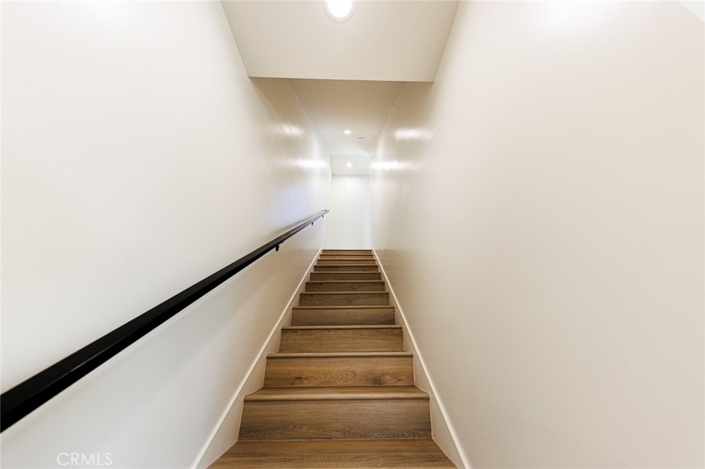 5933 Comey Avenue - Photo 26