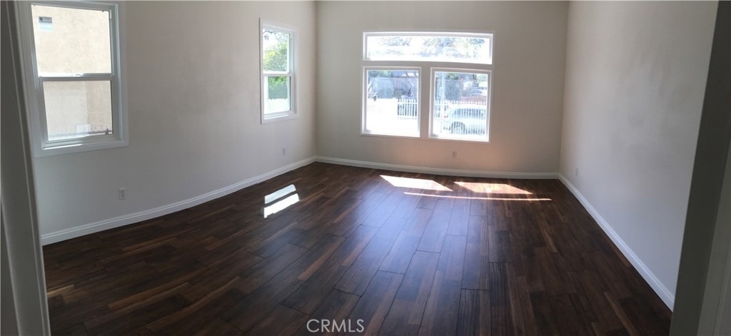 2710 Raymond Avenue - Photo 2