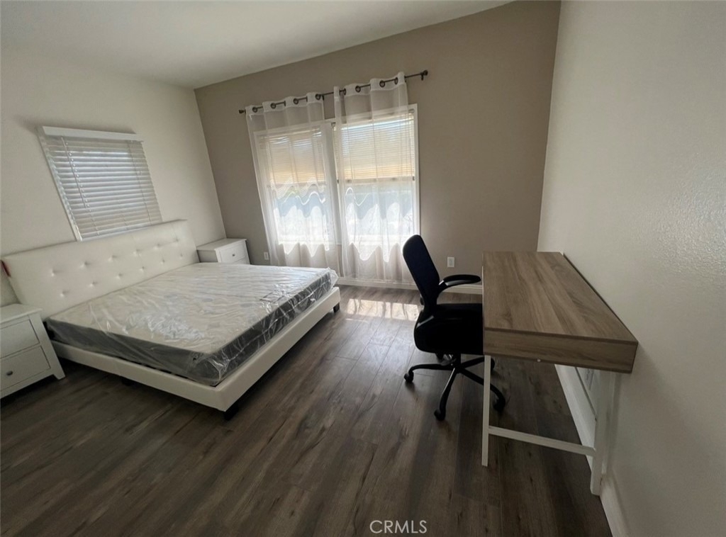 2710 Raymond Avenue - Photo 10