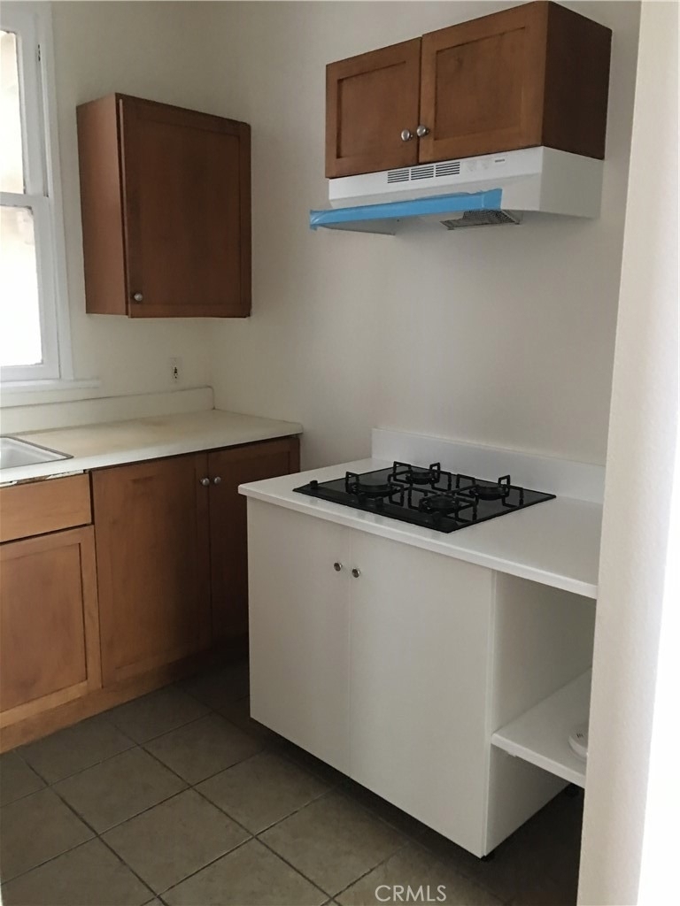 2710 Raymond Avenue - Photo 5