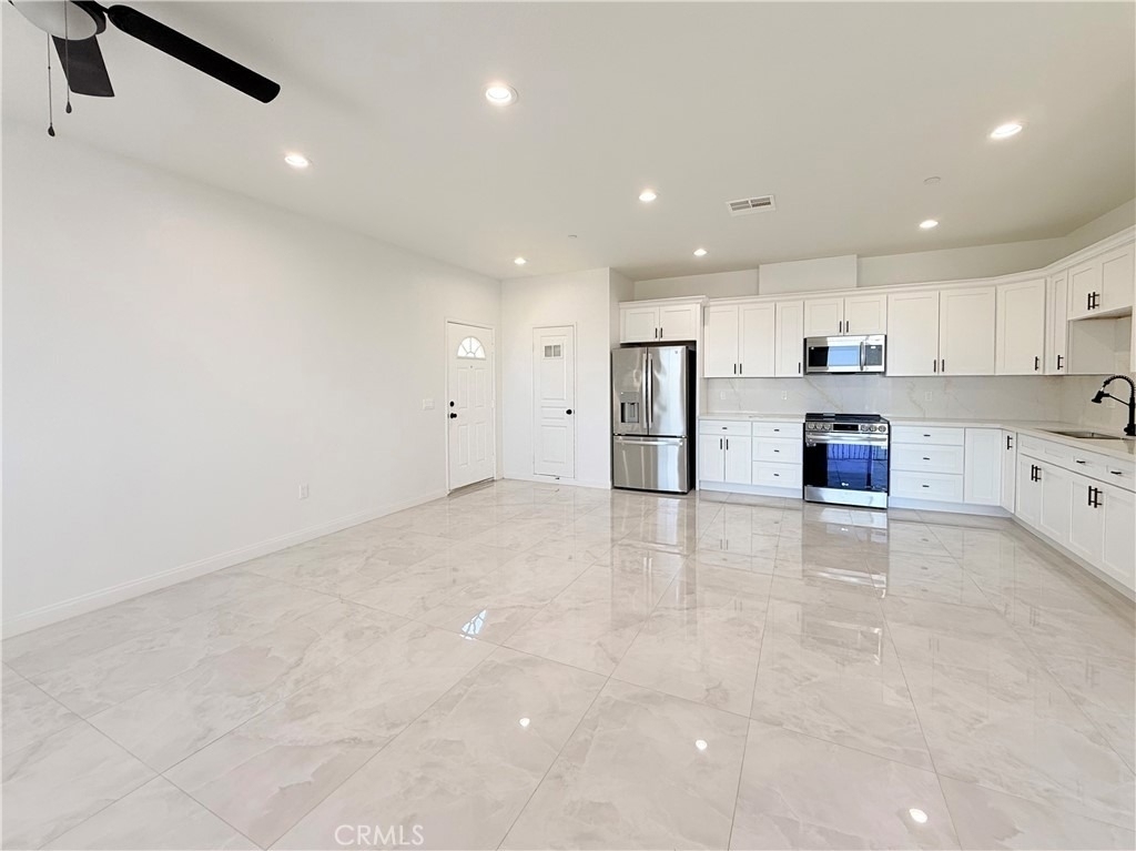 8153 Banana Avenue - Photo 4