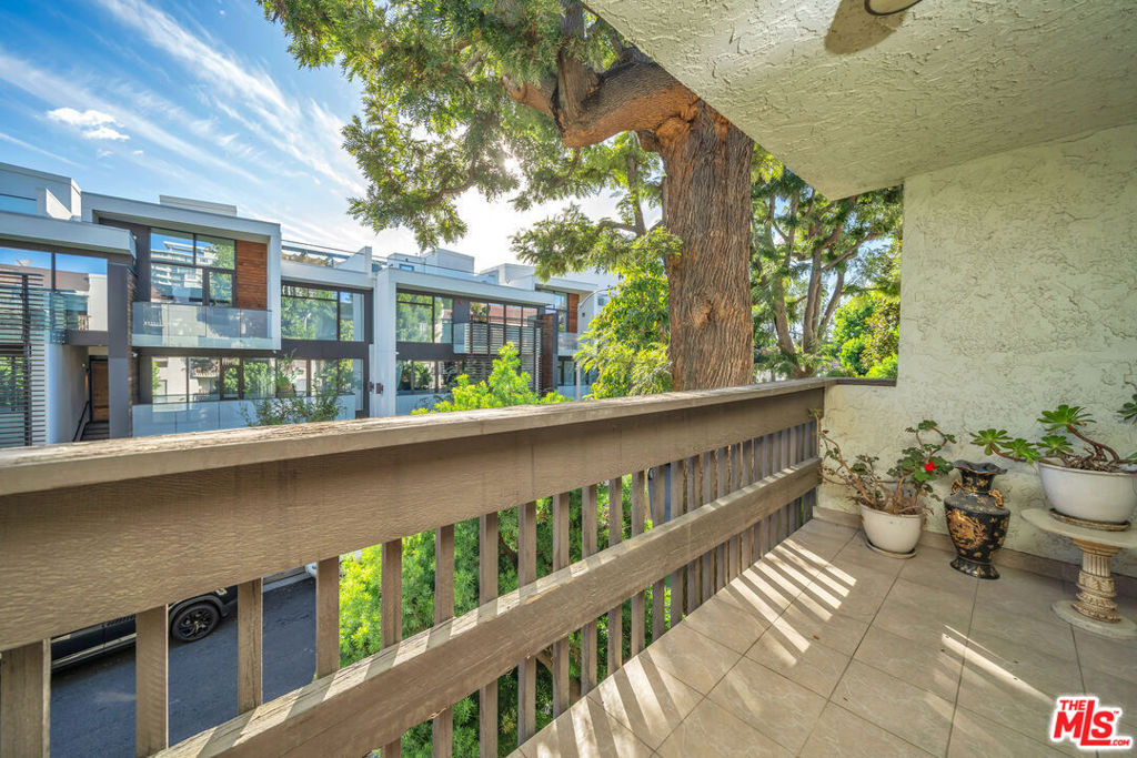 9061 Keith Avenue - Photo 4