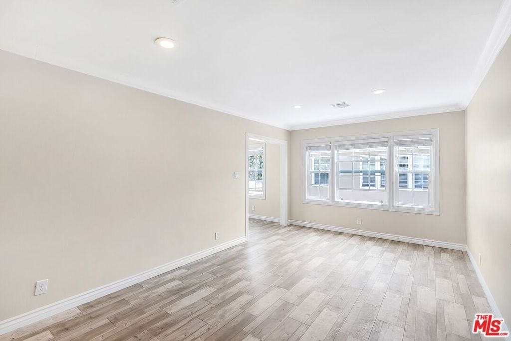 8613 1/4 W Olympic Boulevard - Photo 0