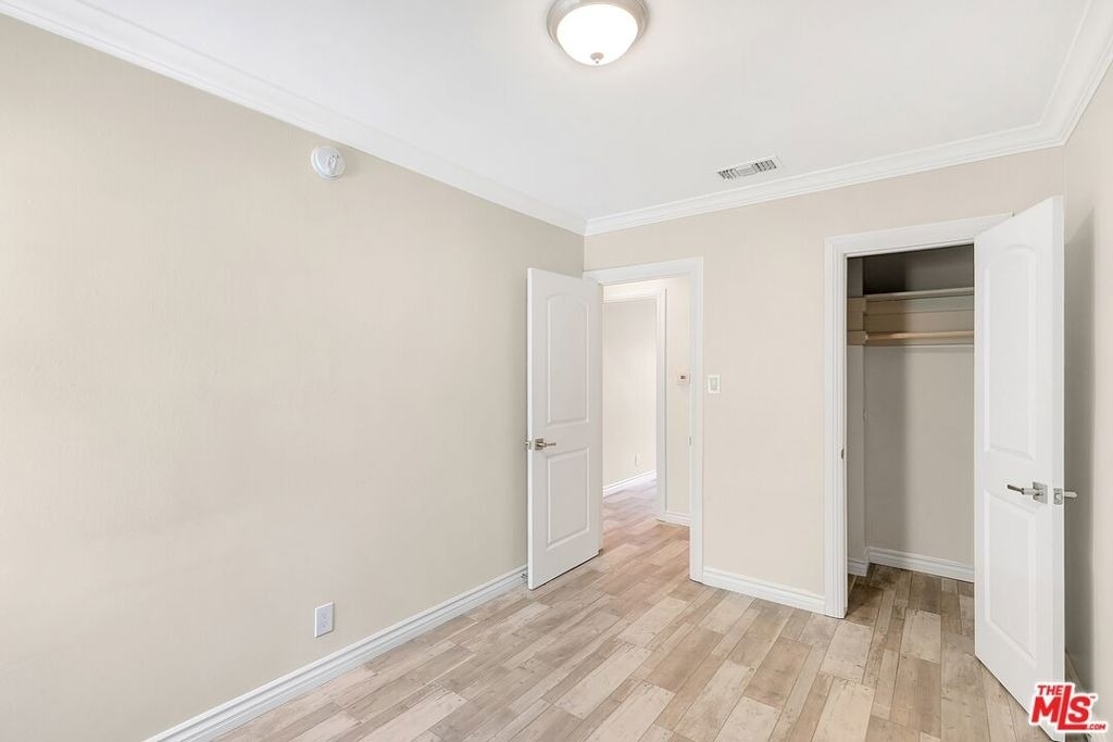 8613 1/4 W Olympic Boulevard - Photo 9