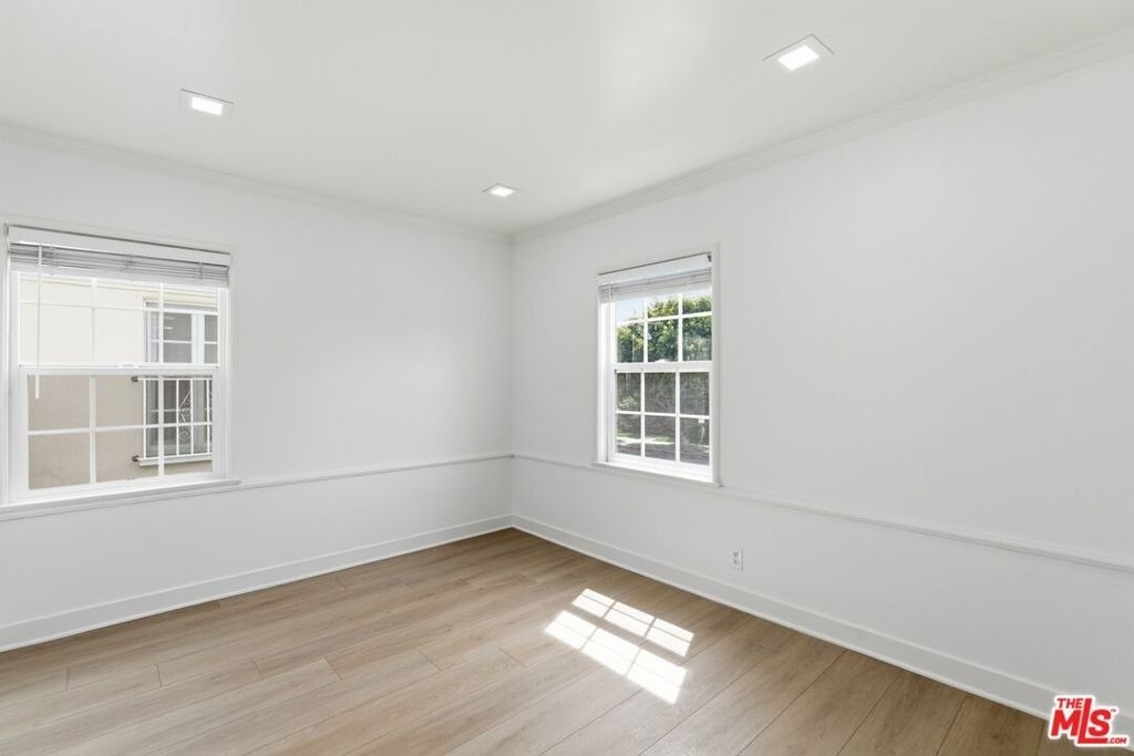 8613 W Olympic Boulevard - Photo 11