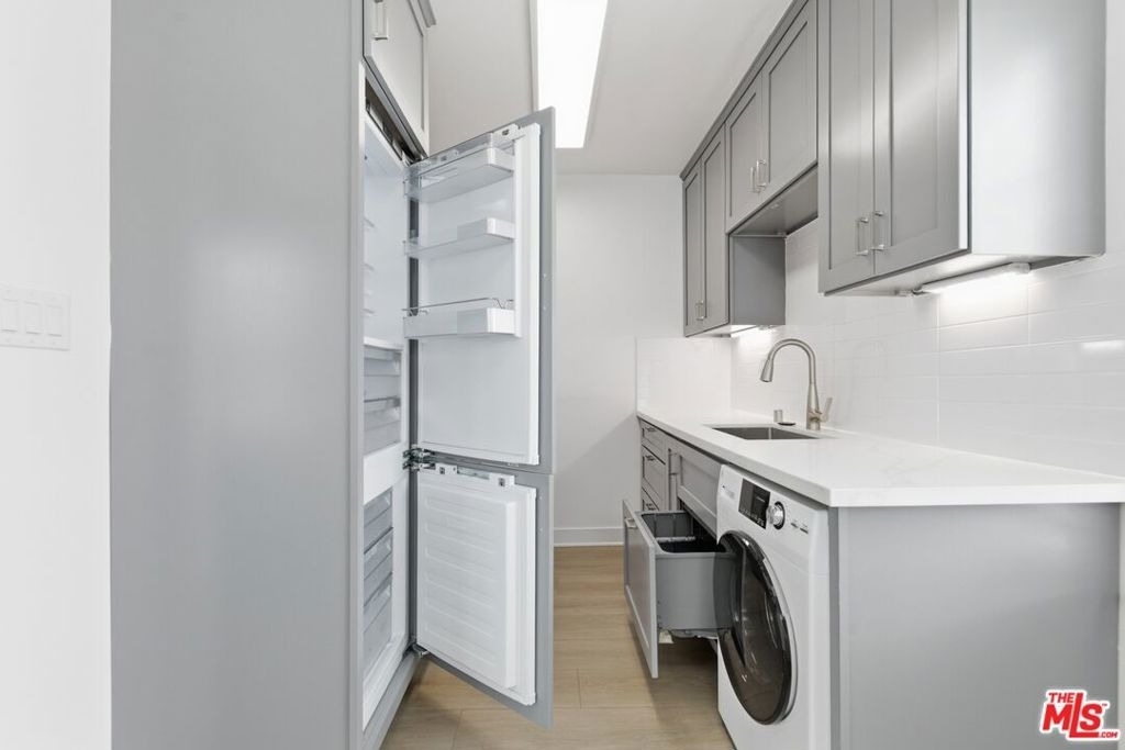 8613 W Olympic Boulevard - Photo 7