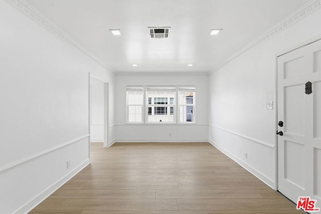 8613 W Olympic Boulevard - Photo 1