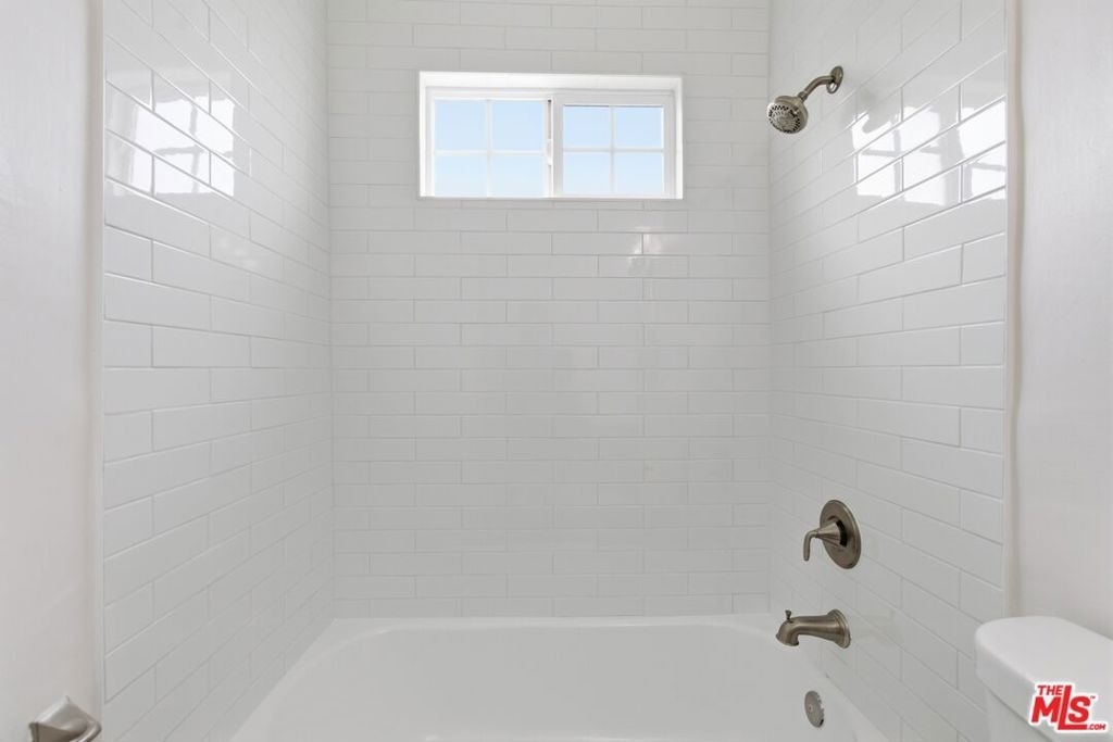 8613 W Olympic Boulevard - Photo 13