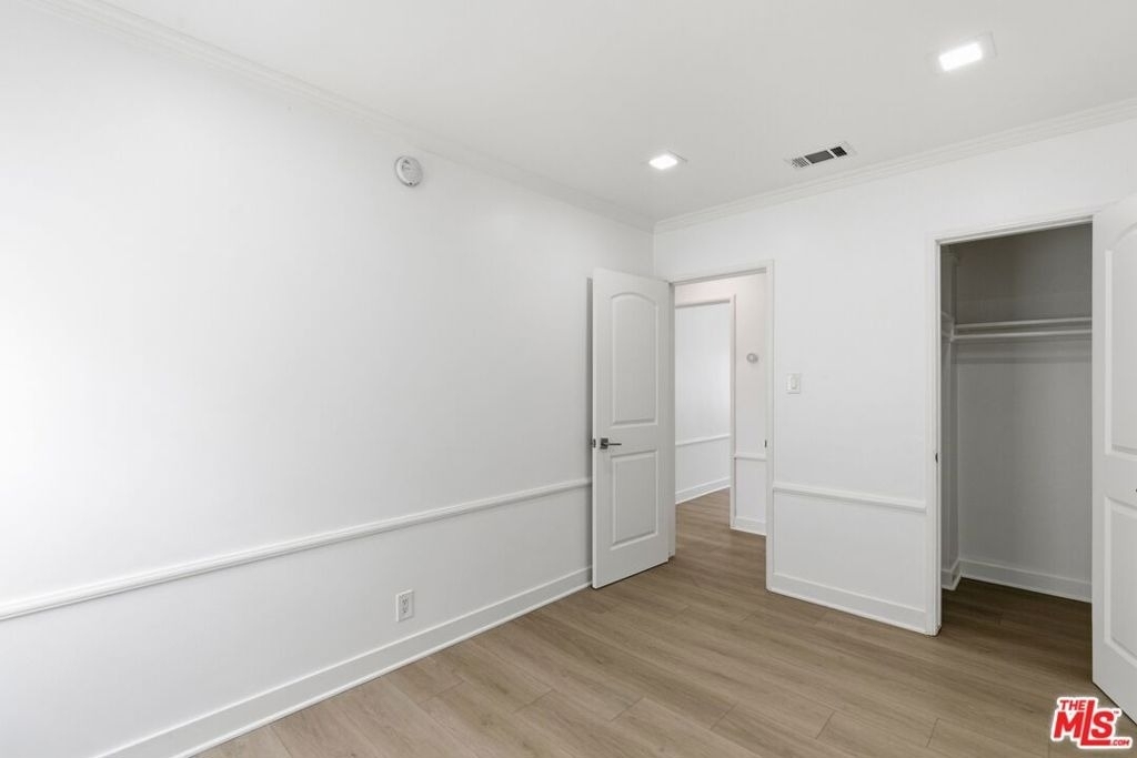 8613 W Olympic Boulevard - Photo 16