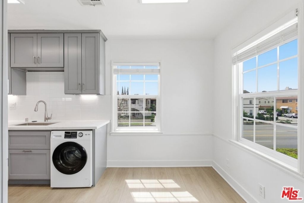 8613 W Olympic Boulevard - Photo 5