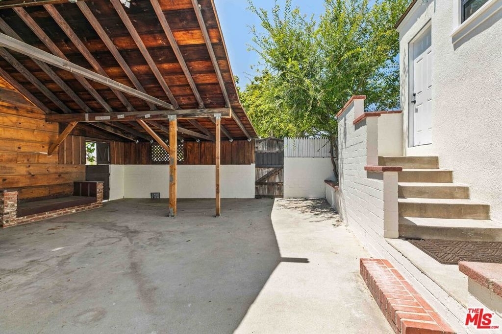 1722 Bel Aire Drive - Photo 22