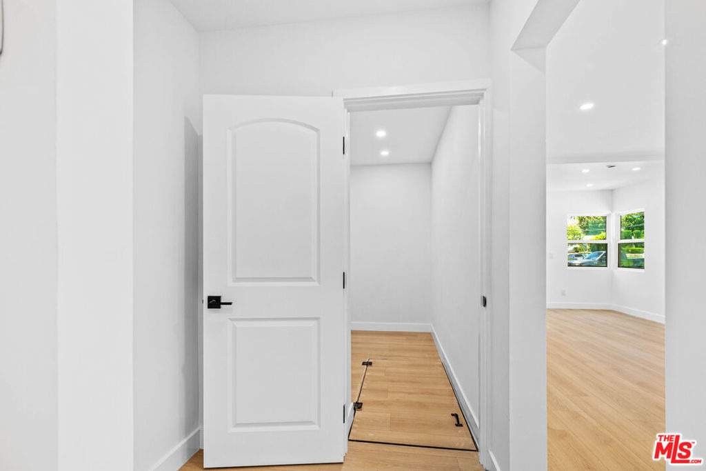 1722 Bel Aire Drive - Photo 18