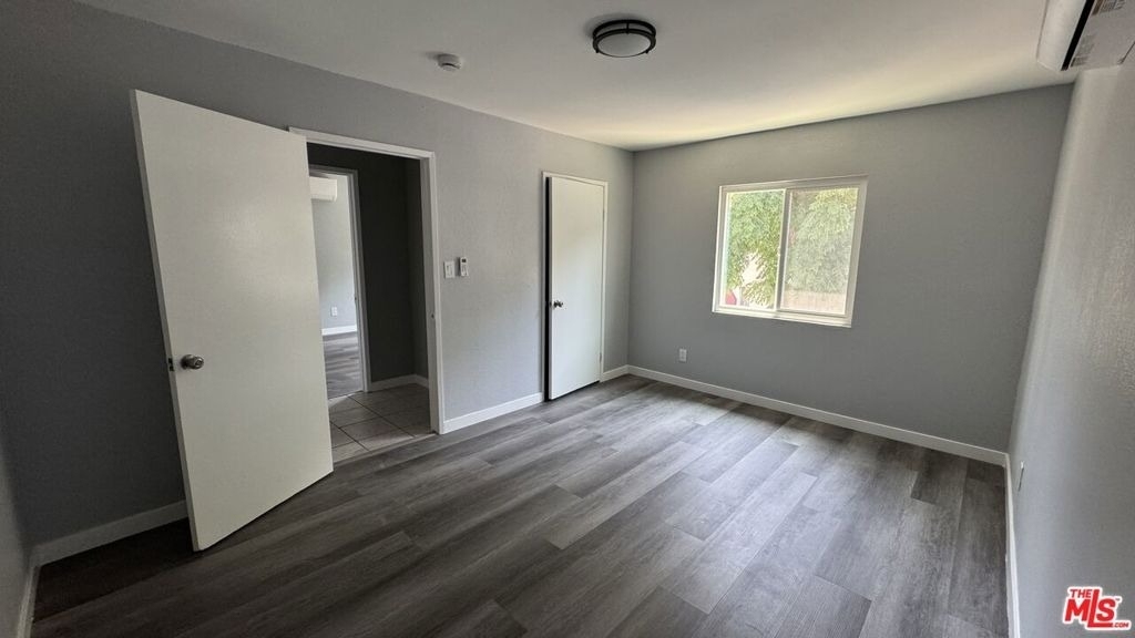 1255 Velasco Street - Photo 9