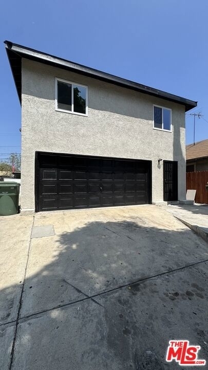 1255 Velasco Street - Photo 0