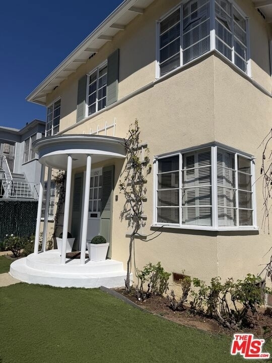 1312 1314 Devon Avenue - Photo 0