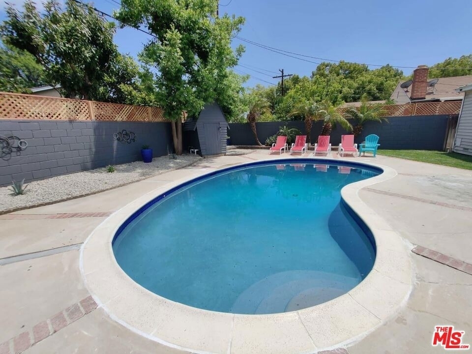 6838 Bertrand Avenue - Photo 14