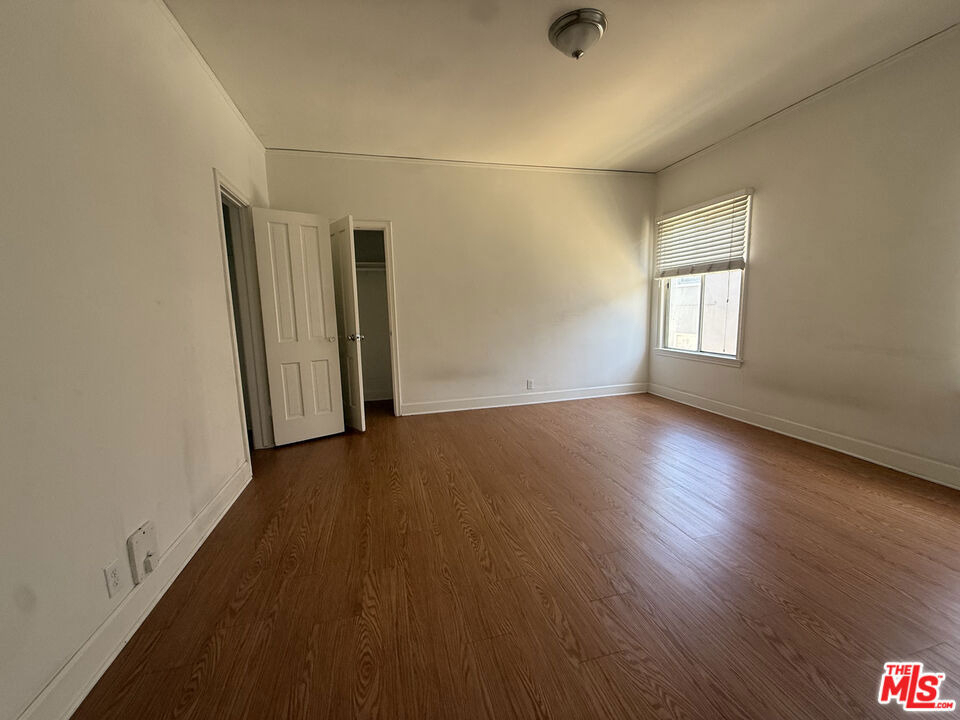 127 N Catalina Street - Photo 8