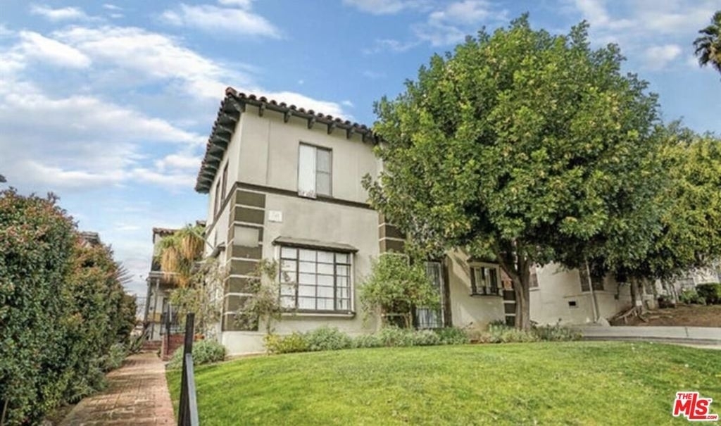 127 N Catalina Street - Photo 0