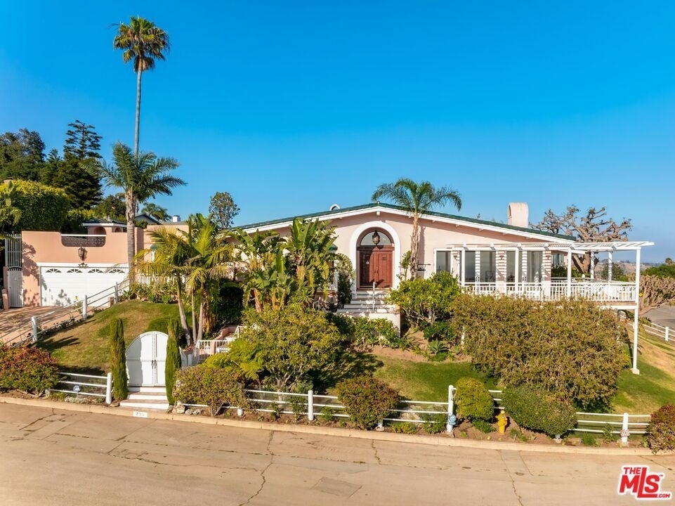 206 Bellino Drive - Photo 2