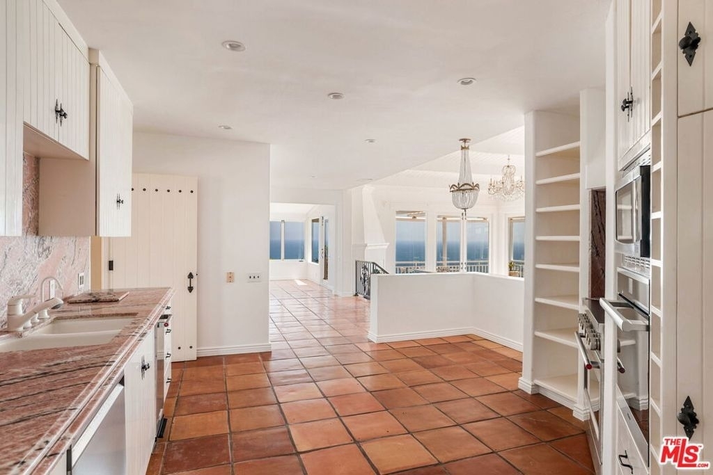 206 Bellino Drive - Photo 12