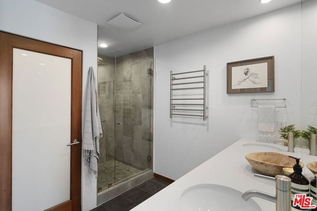 512 Brooks Avenue - Photo 23