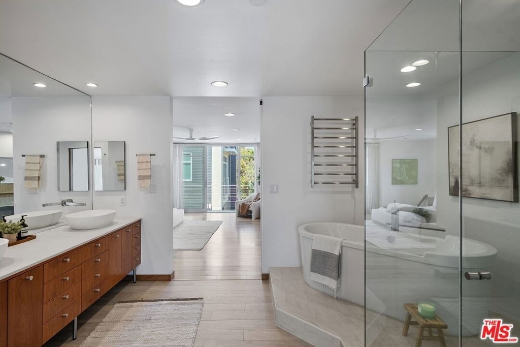512 Brooks Avenue - Photo 19