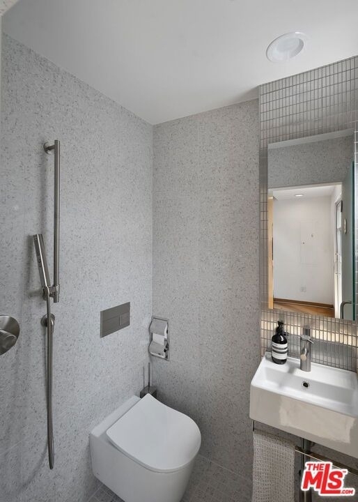 512 Brooks Avenue - Photo 12