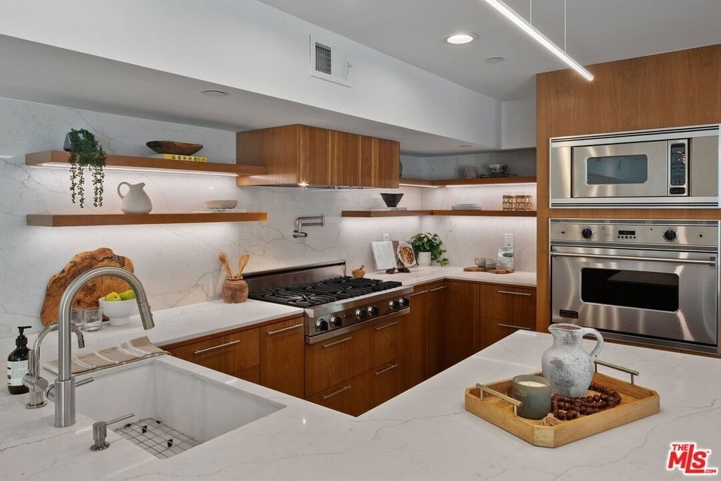 512 Brooks Avenue - Photo 9