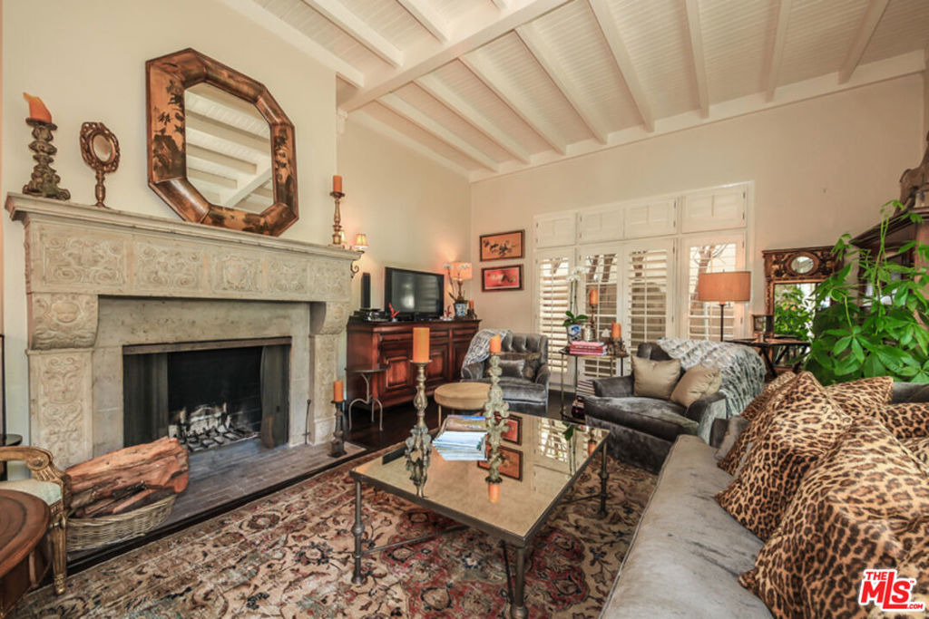 1367 N Beverly Drive - Photo 10