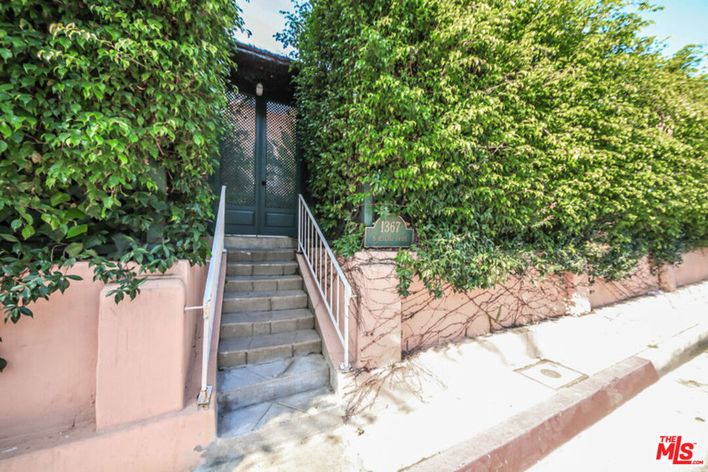 1367 N Beverly Drive - Photo 1
