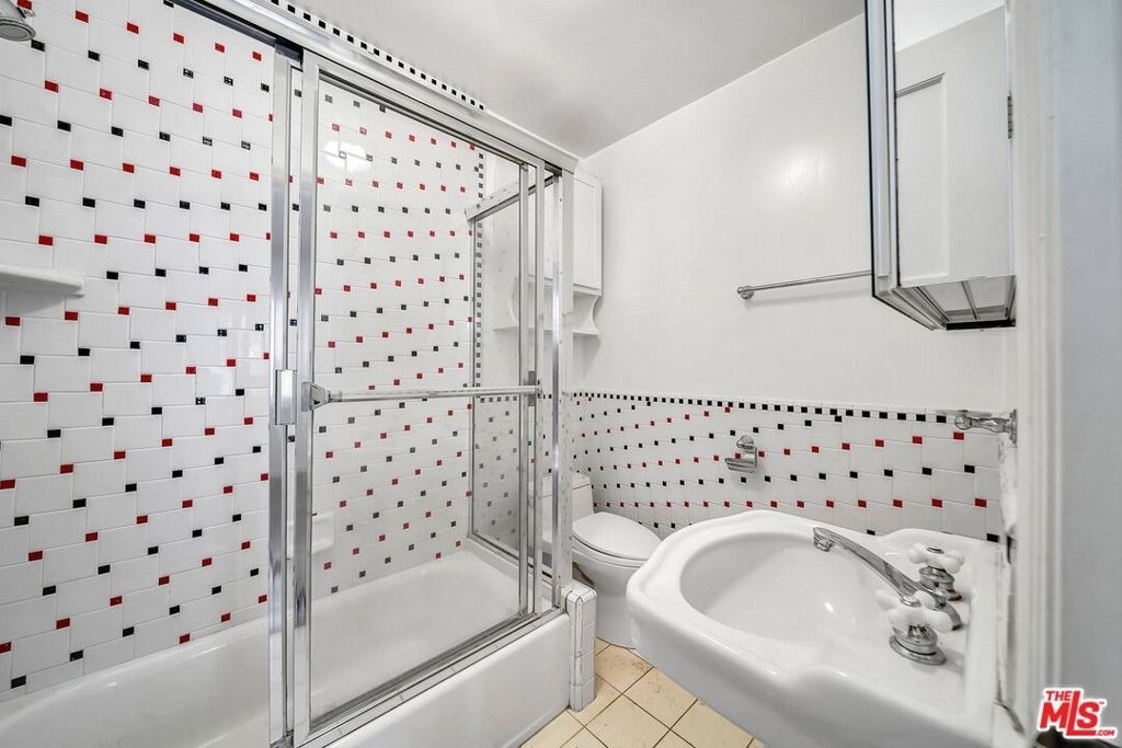 333 S Roxbury Drive - Photo 26