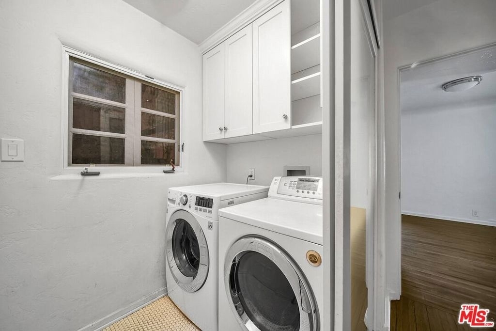 333 S Roxbury Drive - Photo 3