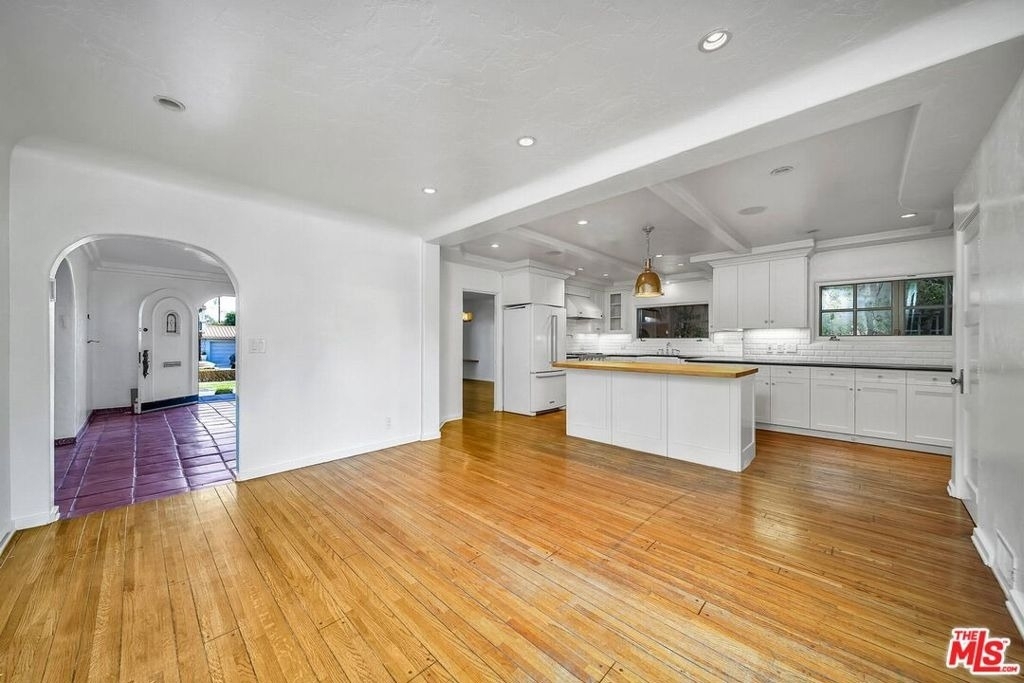 333 S Roxbury Drive - Photo 17