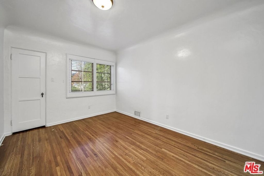 333 S Roxbury Drive - Photo 24