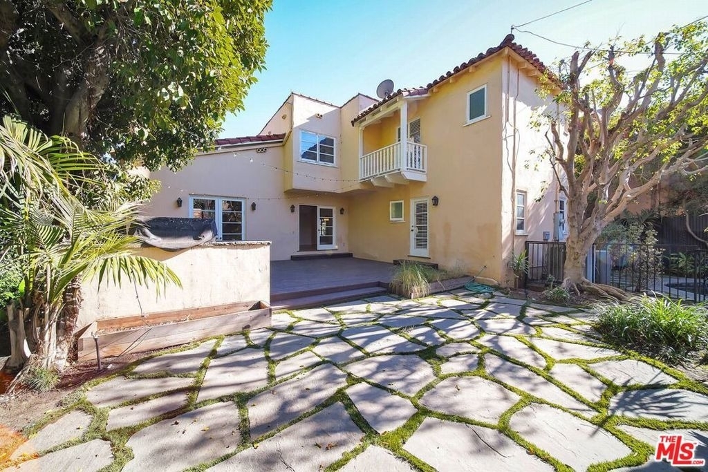 333 S Roxbury Drive - Photo 18